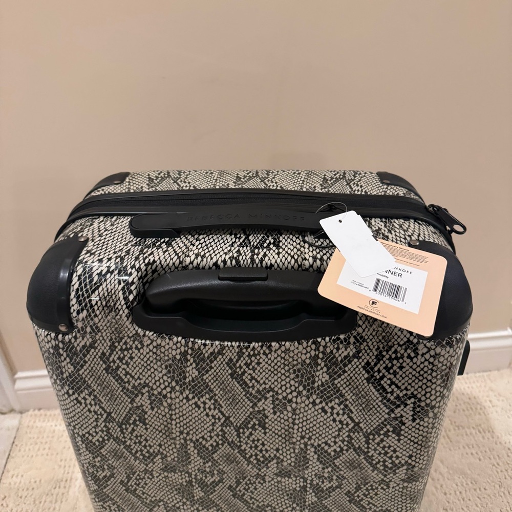 Rebecca Minkoff Pippa 24” Spinner Snake-Print Suitcase Made in Thailand NIB - Picture 8 of 15